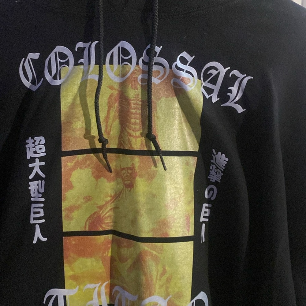 Attack on Titans colossal hoodie 2XL
